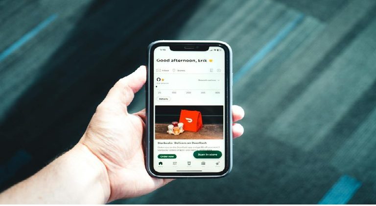 Food Near Me: The 2026 Hyper-Local Dining & Delivery Ecosystem