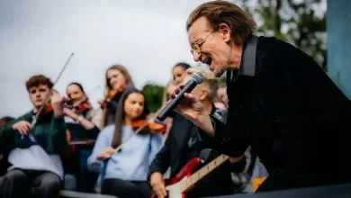 U2